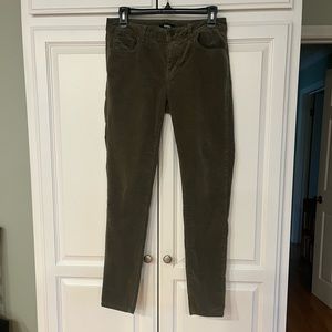 Olive green thin wale corduroy jeans, size 4–6